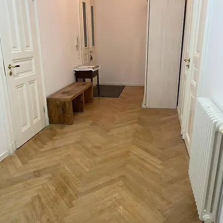 Apartment Ruhige&charmante Altbauwohnung *