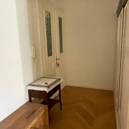 Apartment Ruhige&charmante Altbauwohnung *